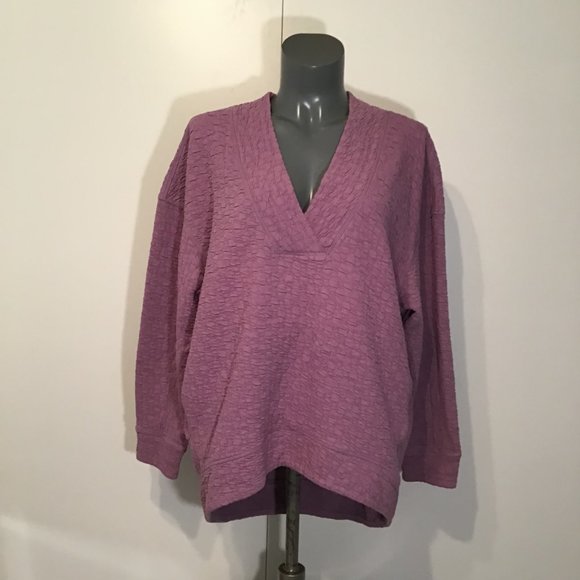 lululemon athletica Tops - Lululemon Rippled V-Neck Pullover Wisteria Purple SIze 8